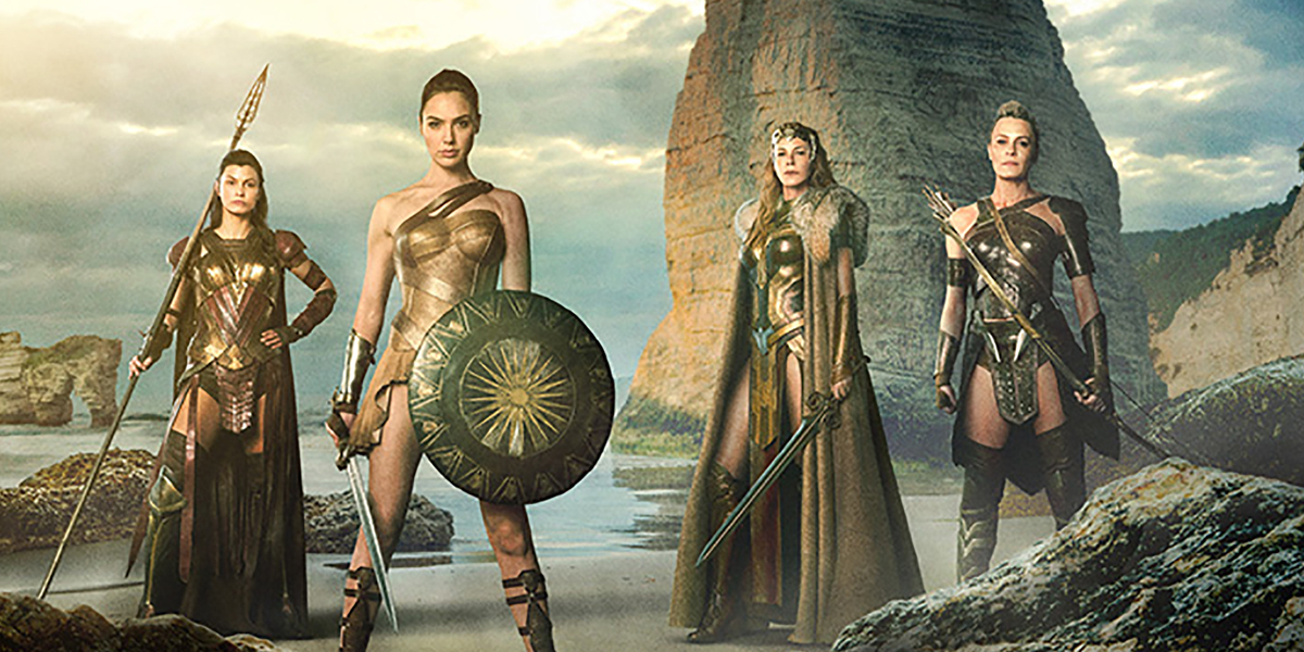 Wonder-Woman-and-Amazons-on-Themyscira